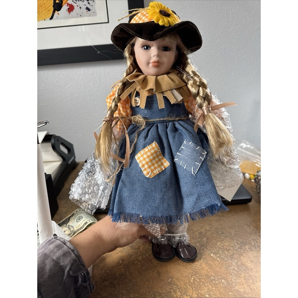 Porcelain Girl Doll 15" Dorthy Wizard Of Oz????
